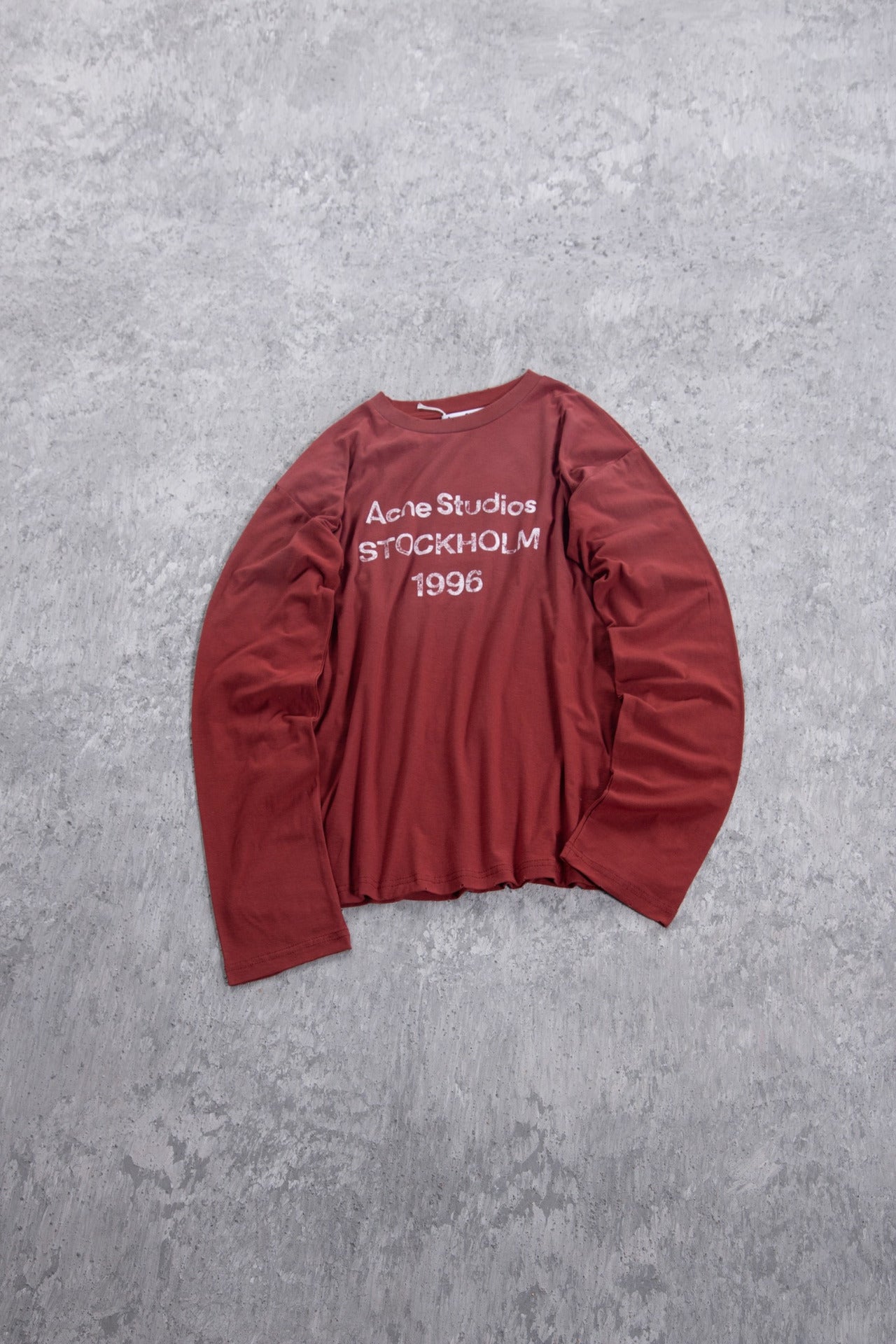 VARIANT_IMAGE::8001 Red | Vintage graphic long-sleeve T-shirt