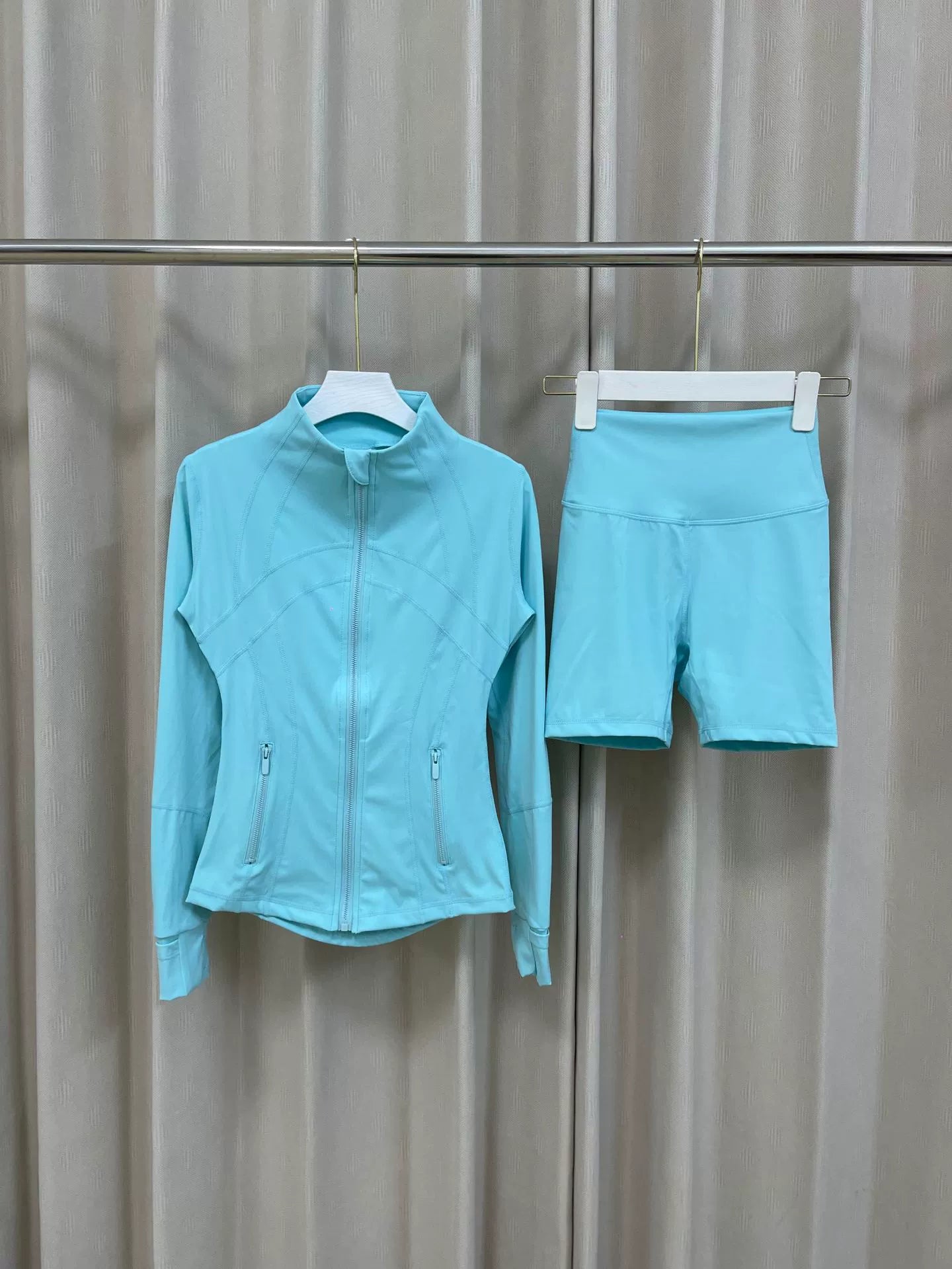 VARIANT_IMAGE::Glazed Blue Jacket Set