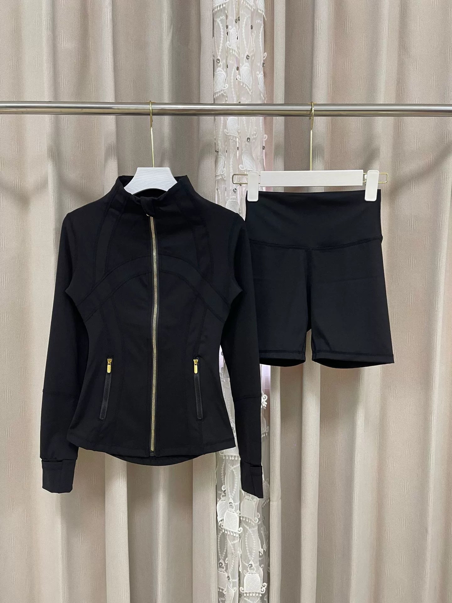 VARIANT_IMAGE::Black Gold-Zip Set