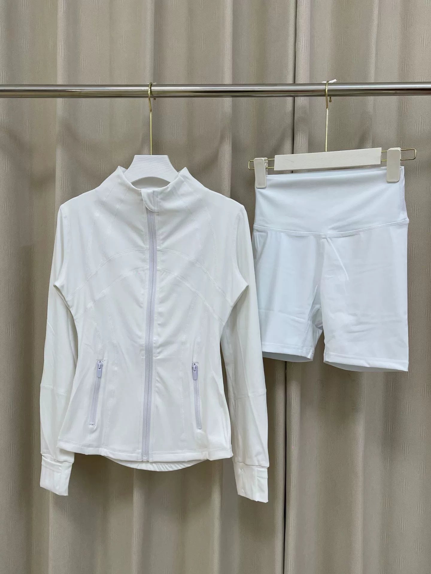 VARIANT_IMAGE::White Jacket Set