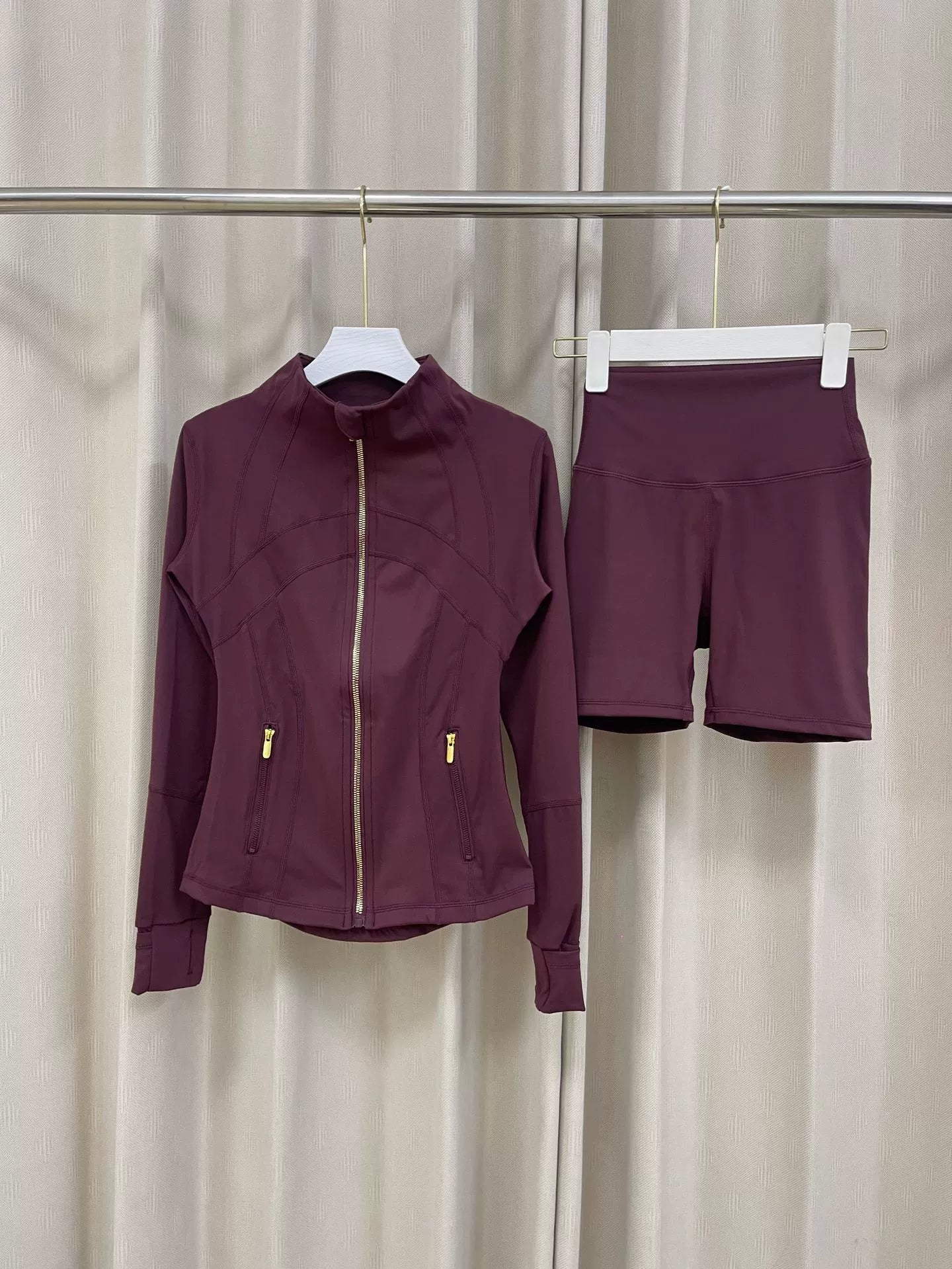 VARIANT_IMAGE::Dark Red Gold-Zip Set