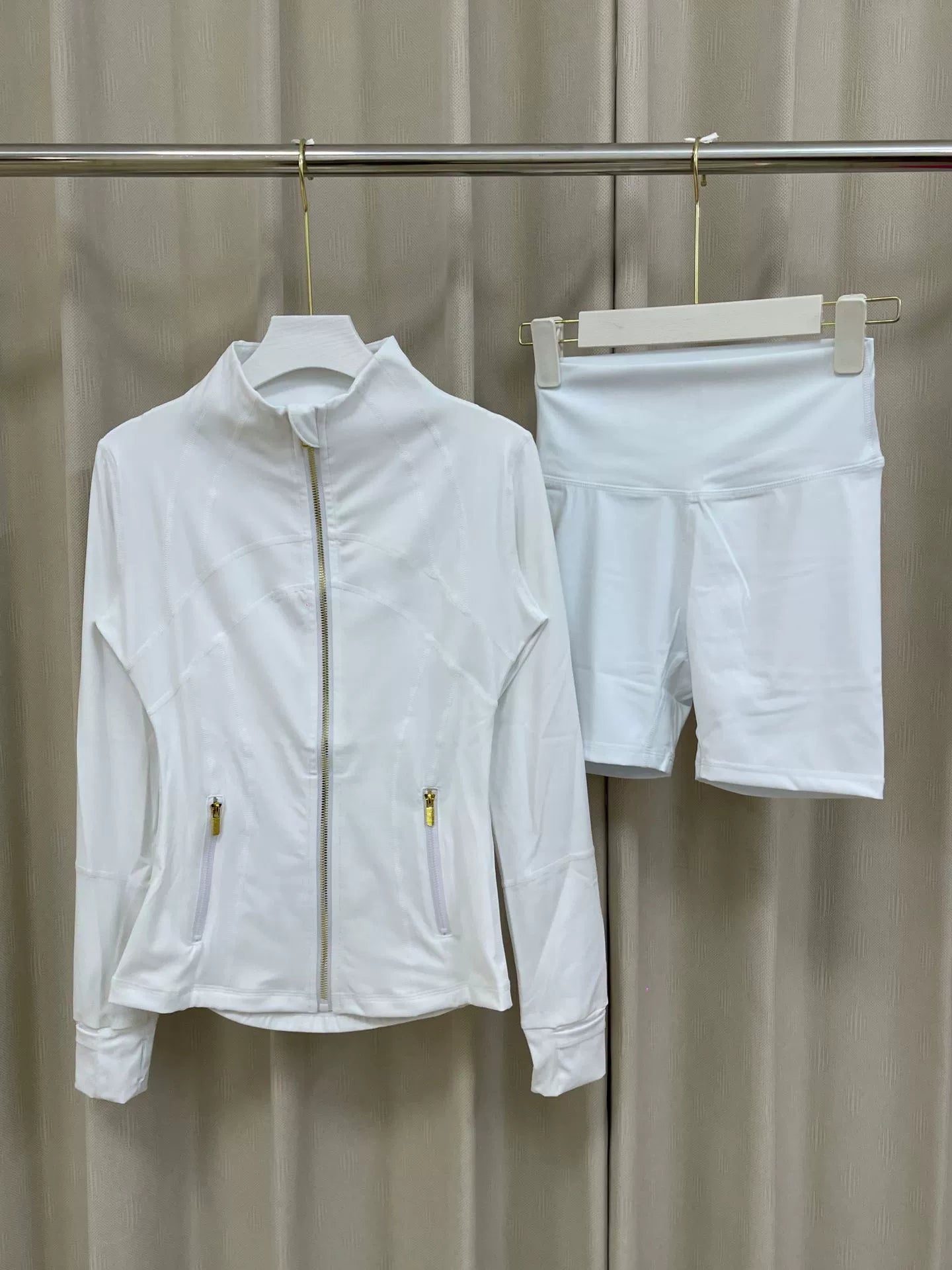 VARIANT_IMAGE::White Gold-Zip Set