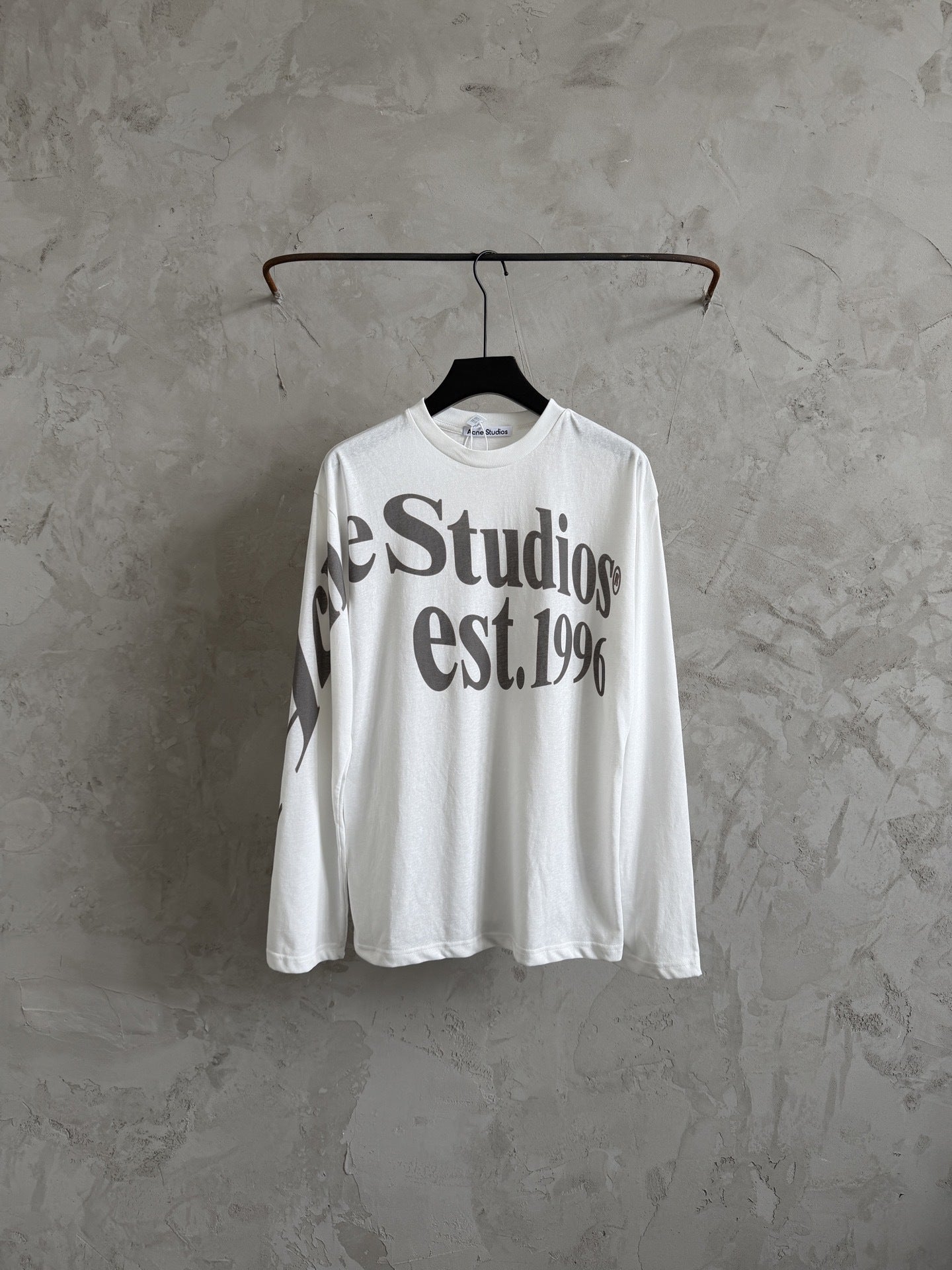 VARIANT_IMAGE::AC23 White | Vintage graphic long-sleeve T-shirt